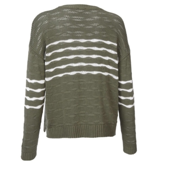 Cabi Scout Pullover Sweater sz M EUC - Picture 4 of 11